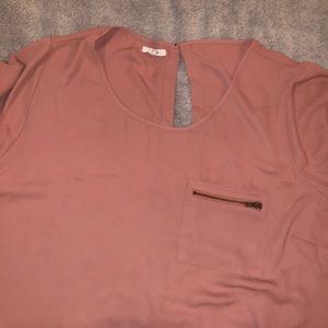 Scoop neck short sleeved blouse